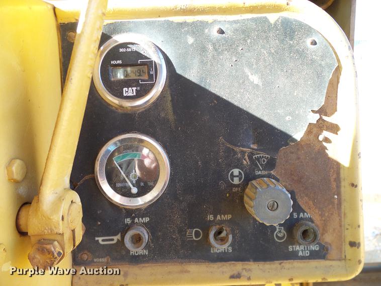 image for item DD1435 1983 Caterpillar D6D dozer