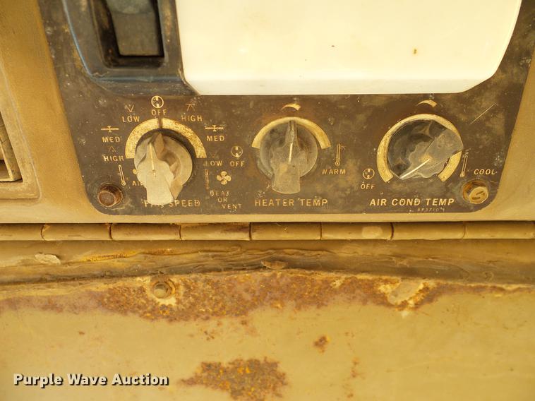 image for item DD1435 1983 Caterpillar D6D dozer