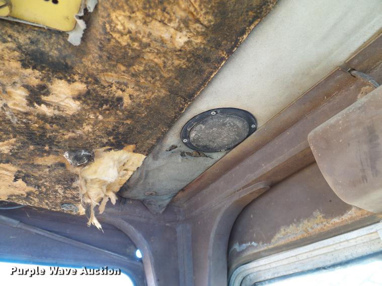 image for item DD1435 1983 Caterpillar D6D dozer