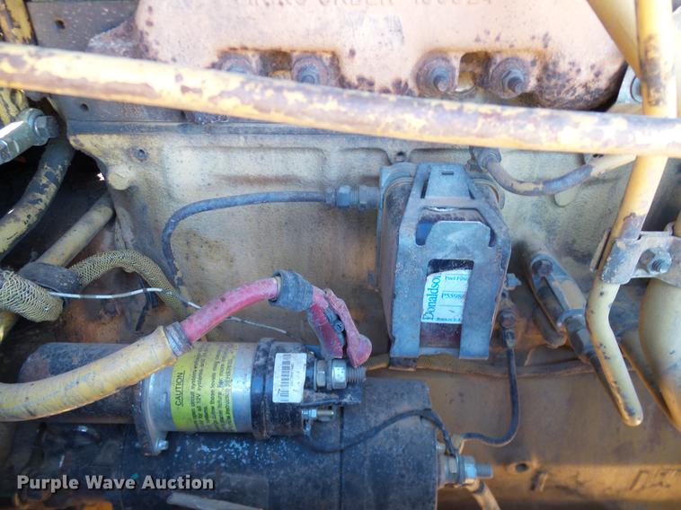 image for item DD1435 1983 Caterpillar D6D dozer