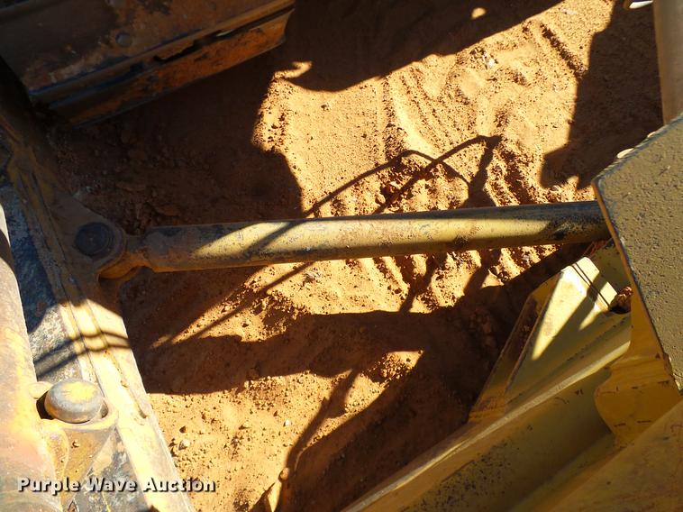 image for item DD1435 1983 Caterpillar D6D dozer