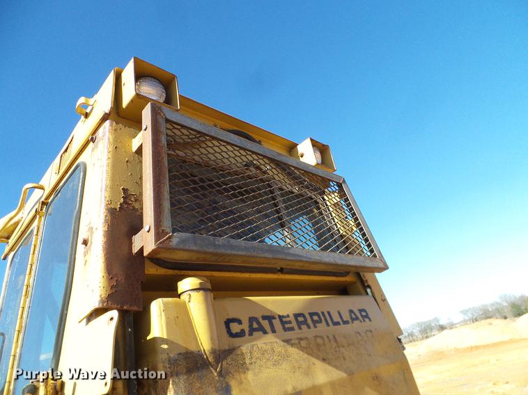image for item DD1435 1983 Caterpillar D6D dozer
