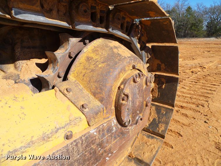 image for item DD1435 1983 Caterpillar D6D dozer