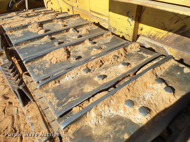 image for item DD1435 1983 Caterpillar D6D dozer