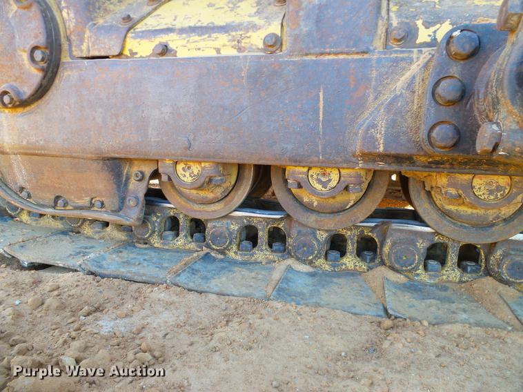 image for item DD1435 1983 Caterpillar D6D dozer