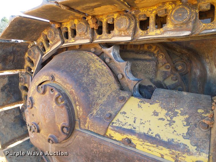image for item DD1435 1983 Caterpillar D6D dozer