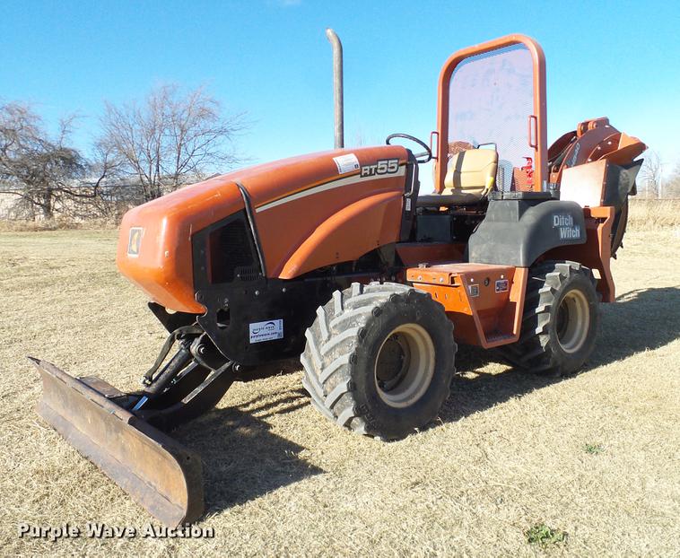 image for item DD1438 2005 Ditch Witch RT55 rock saw
