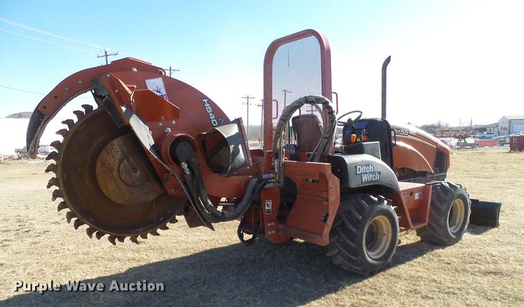 image for item DD1438 2005 Ditch Witch RT55 rock saw