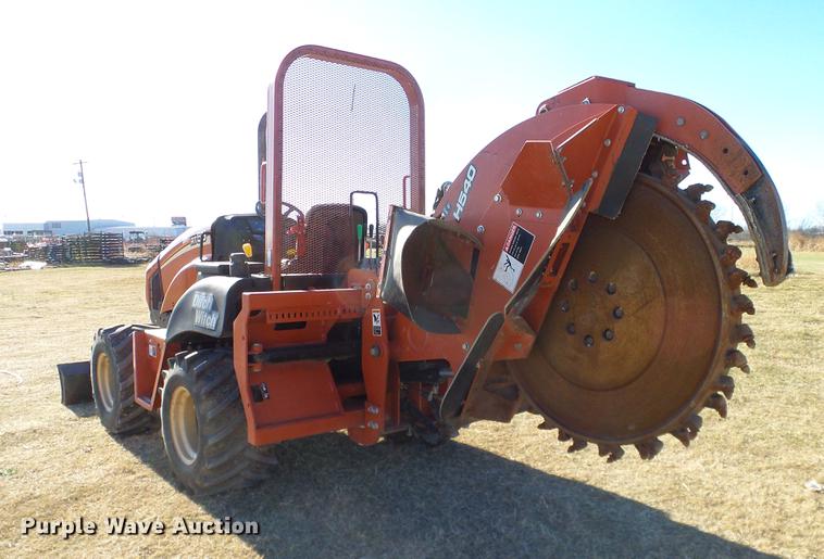 image for item DD1438 2005 Ditch Witch RT55 rock saw