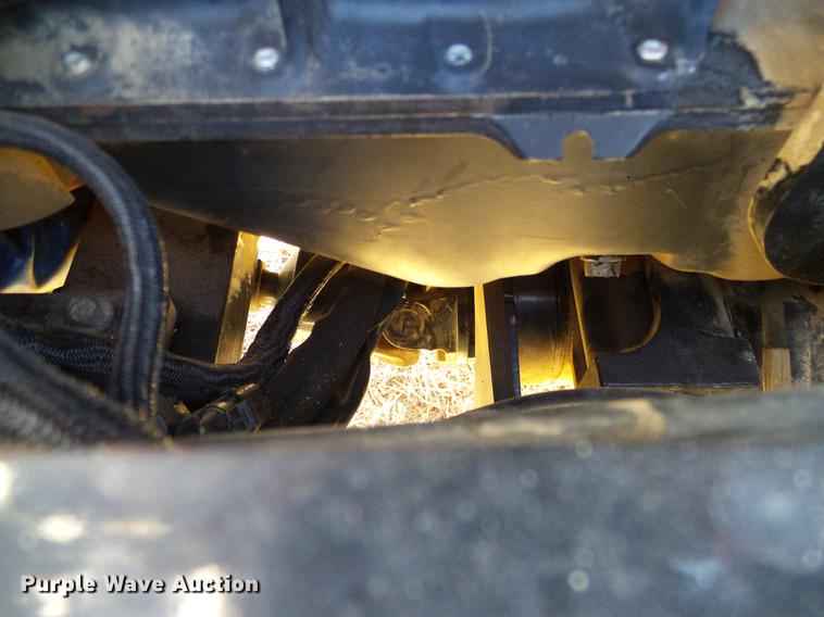 image for item DD1438 2005 Ditch Witch RT55 rock saw