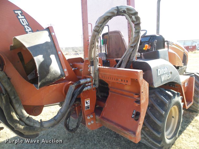 image for item DD1438 2005 Ditch Witch RT55 rock saw