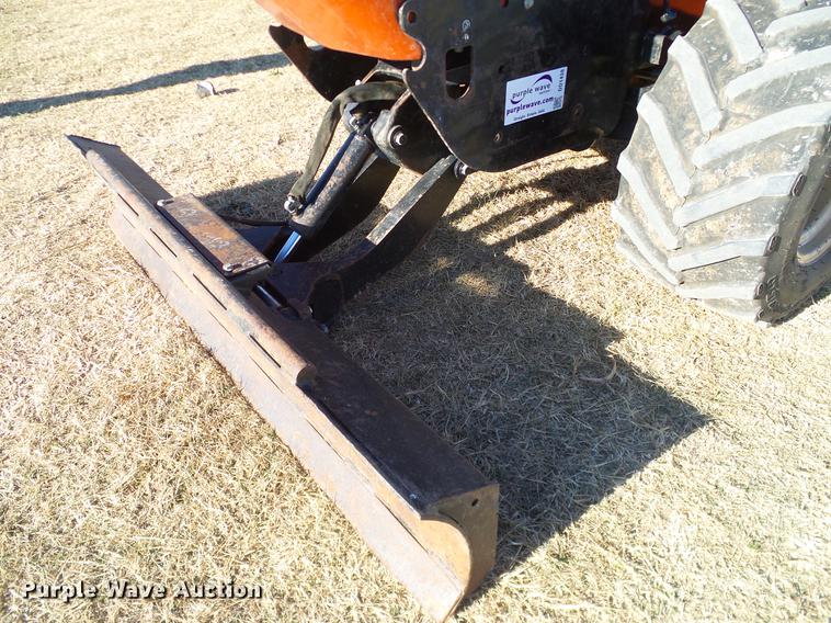 image for item DD1438 2005 Ditch Witch RT55 rock saw