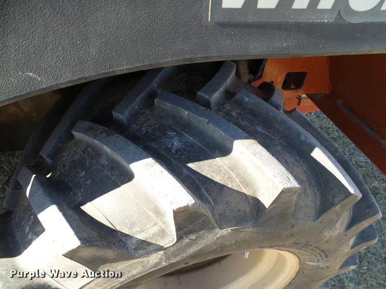 image for item DD1438 2005 Ditch Witch RT55 rock saw