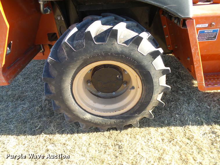 image for item DD1438 2005 Ditch Witch RT55 rock saw