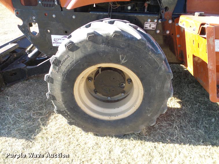 image for item DD1438 2005 Ditch Witch RT55 rock saw