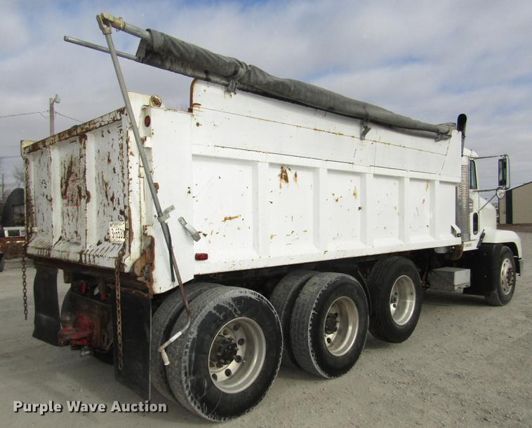 image for item DD2955 2000 Freightliner FLD120 dump truck