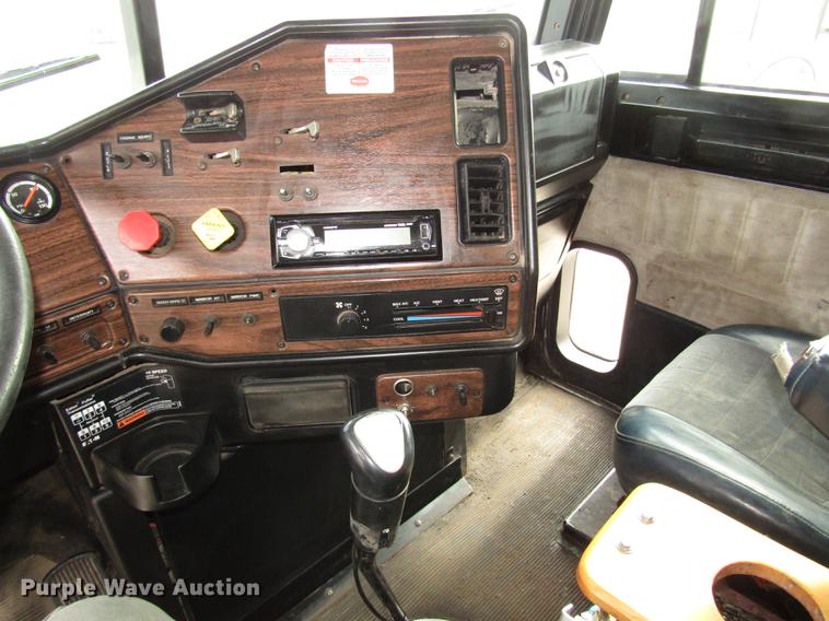 image for item DD2955 2000 Freightliner FLD120 dump truck