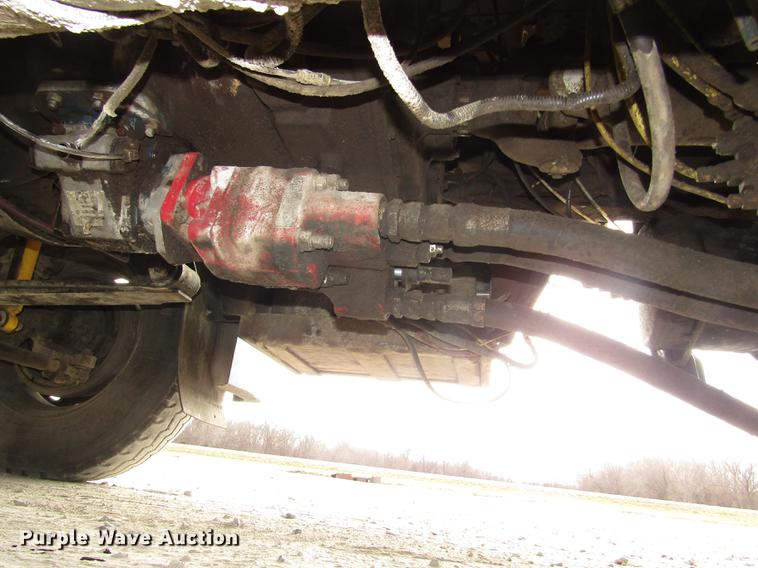 image for item DD2955 2000 Freightliner FLD120 dump truck