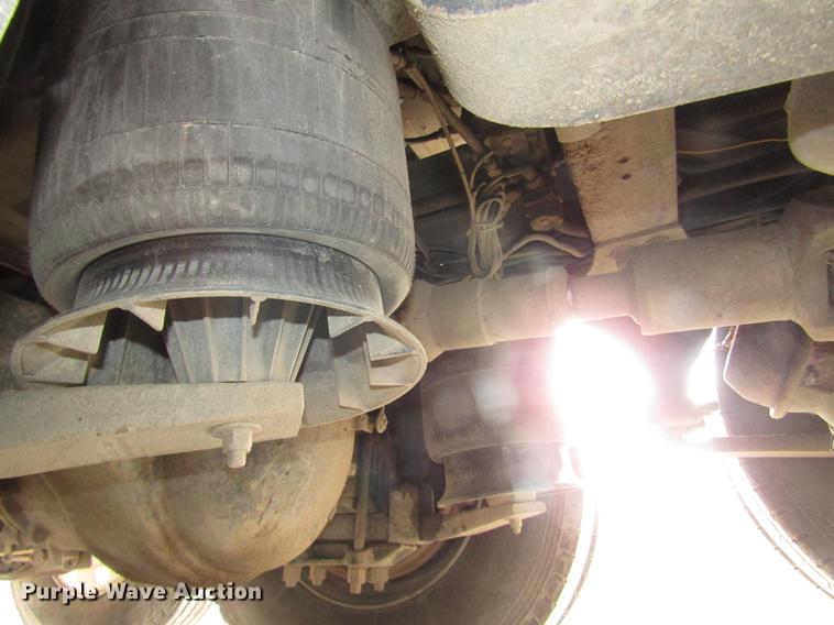 image for item DD2955 2000 Freightliner FLD120 dump truck