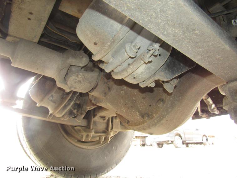 image for item DD2955 2000 Freightliner FLD120 dump truck