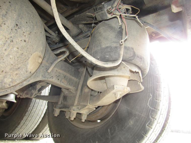 image for item DD2955 2000 Freightliner FLD120 dump truck