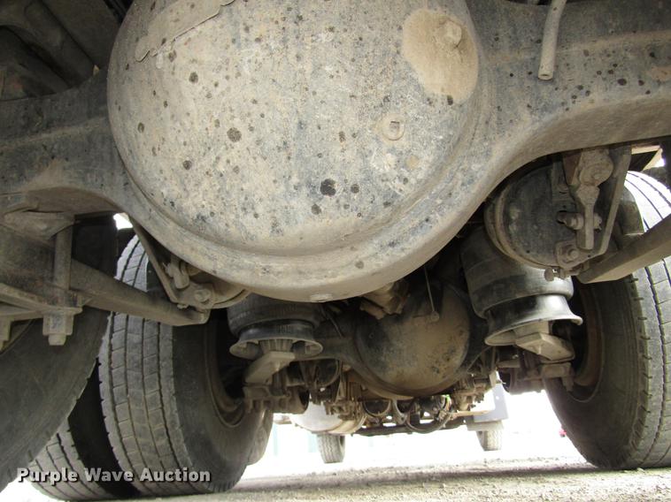 image for item DD2955 2000 Freightliner FLD120 dump truck