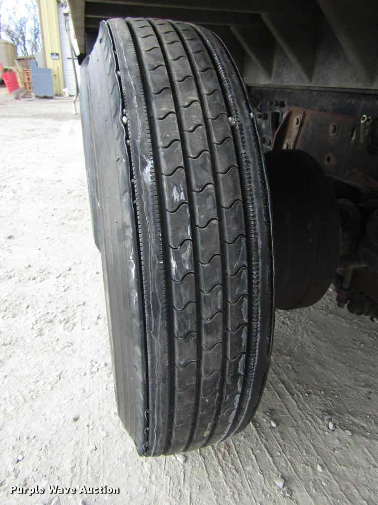 image for item DD2955 2000 Freightliner FLD120 dump truck