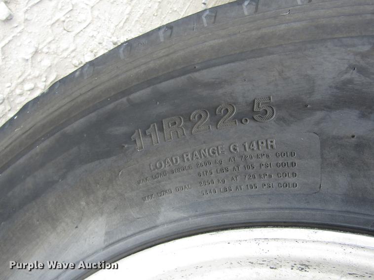 image for item DD2955 2000 Freightliner FLD120 dump truck