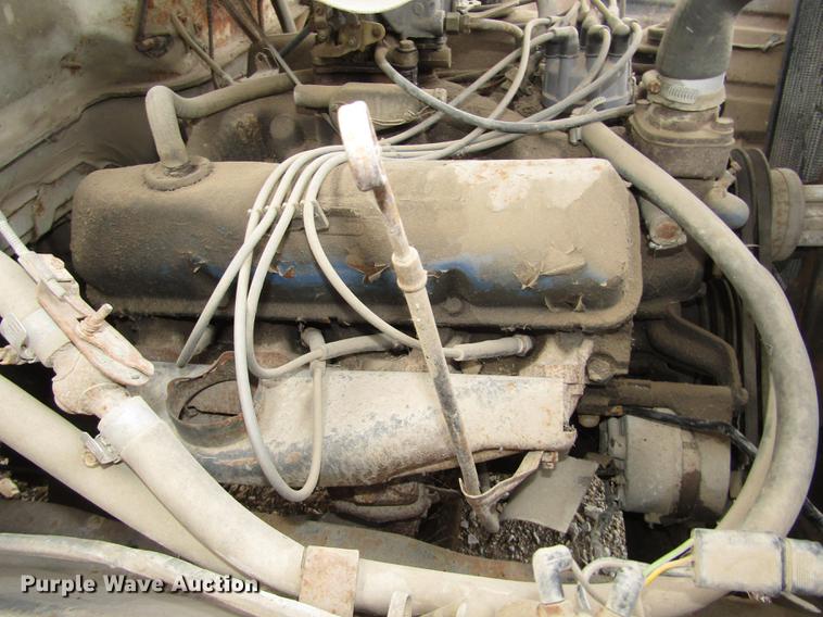 image for item DD2956 1974 Ford F600 dump truck