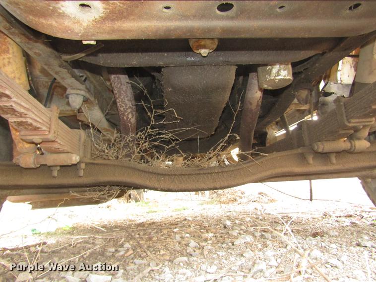 image for item DD2956 1974 Ford F600 dump truck