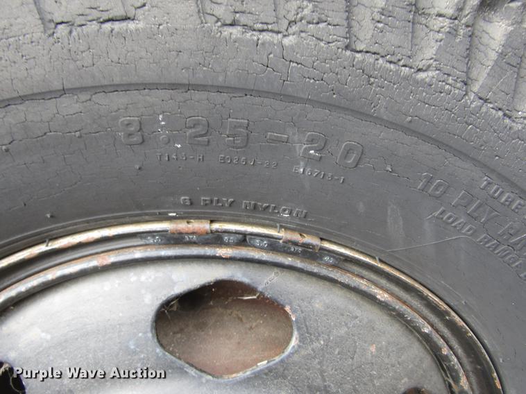 image for item DD2956 1974 Ford F600 dump truck