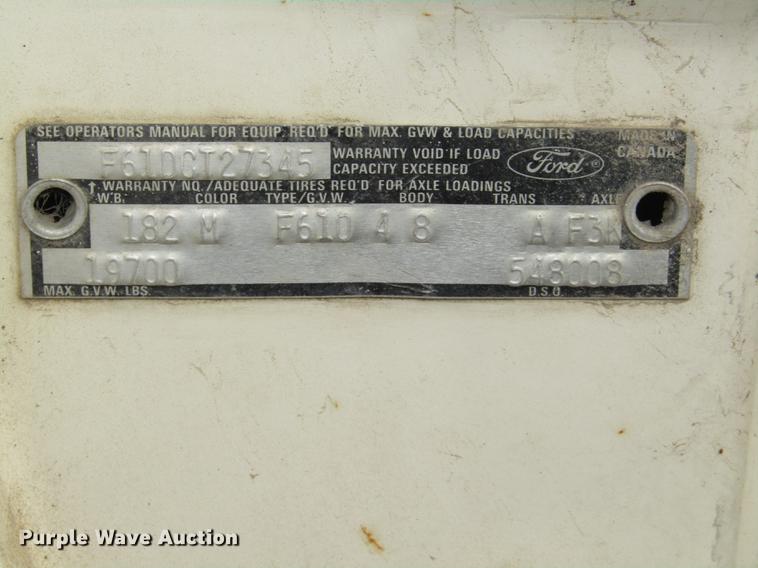 image for item DD2956 1974 Ford F600 dump truck