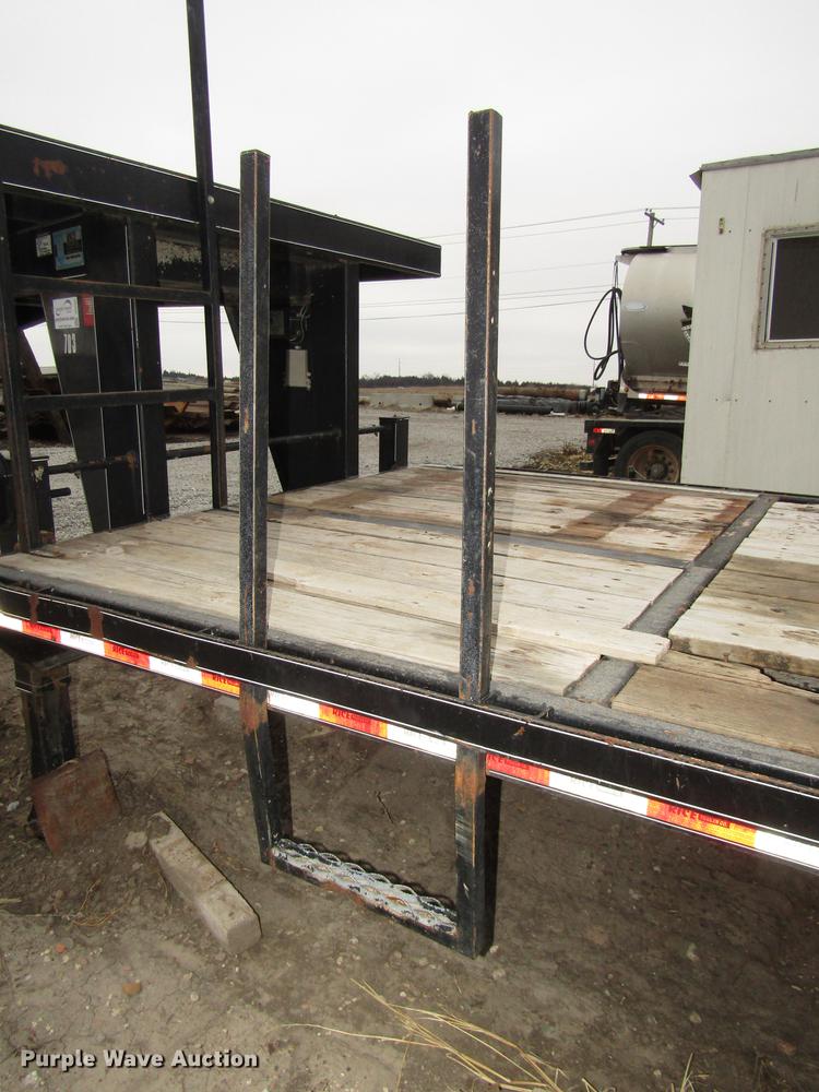 image for item DD2962 2011 Rice equipment trailer