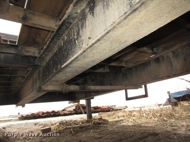 image for item DD2962 2011 Rice equipment trailer