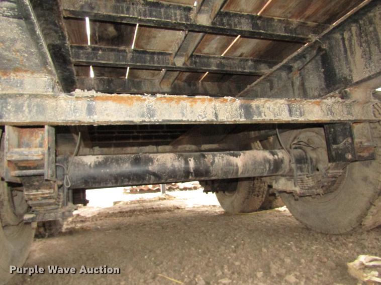 image for item DD2962 2011 Rice equipment trailer