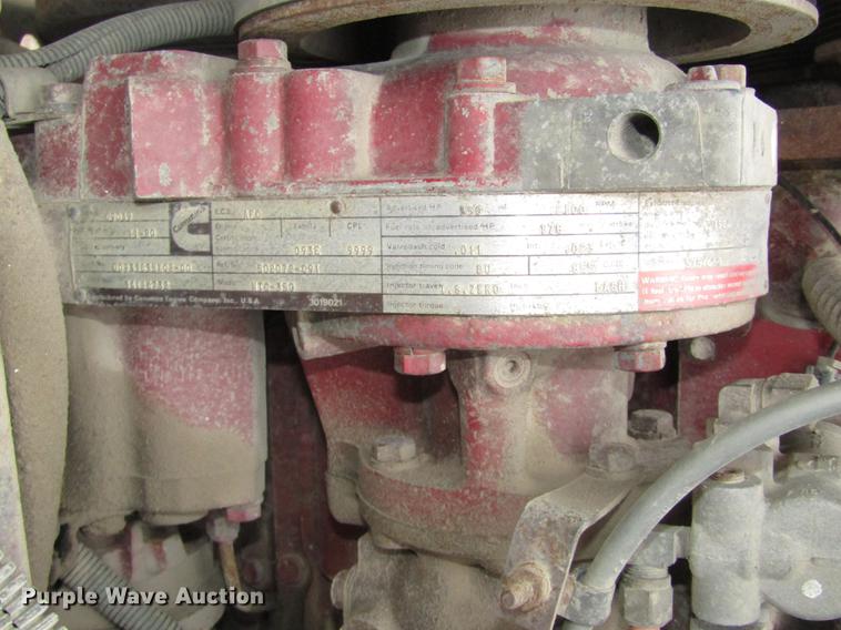 image for item DD2963 1981 International F2674 fertilizer truck