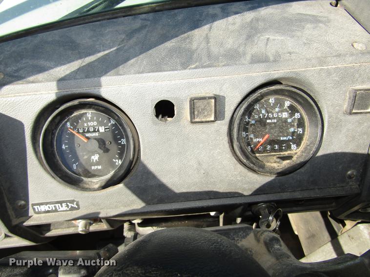 image for item DD2972 1995 Mack RD688S dump truck