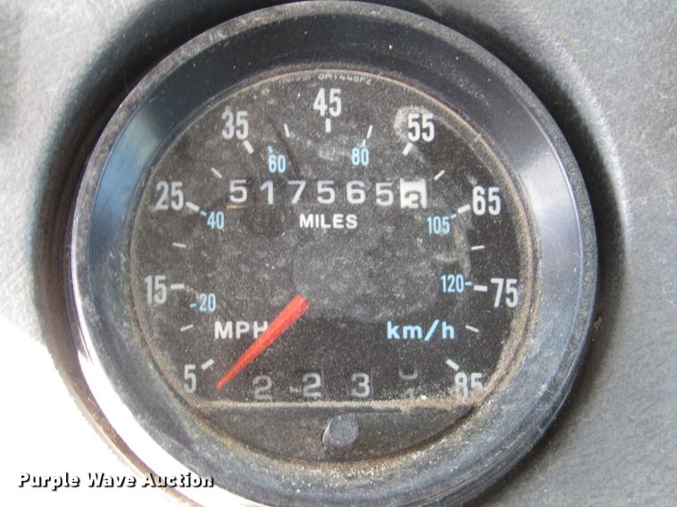 image for item DD2972 1995 Mack RD688S dump truck