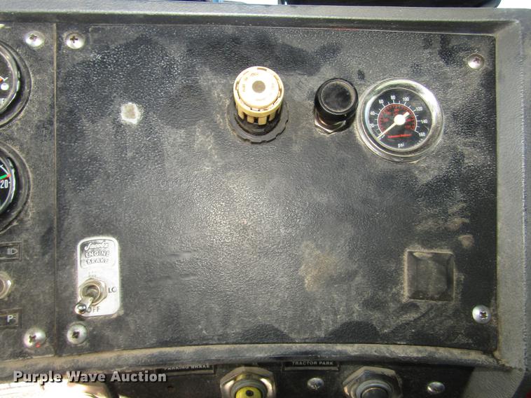 image for item DD2972 1995 Mack RD688S dump truck