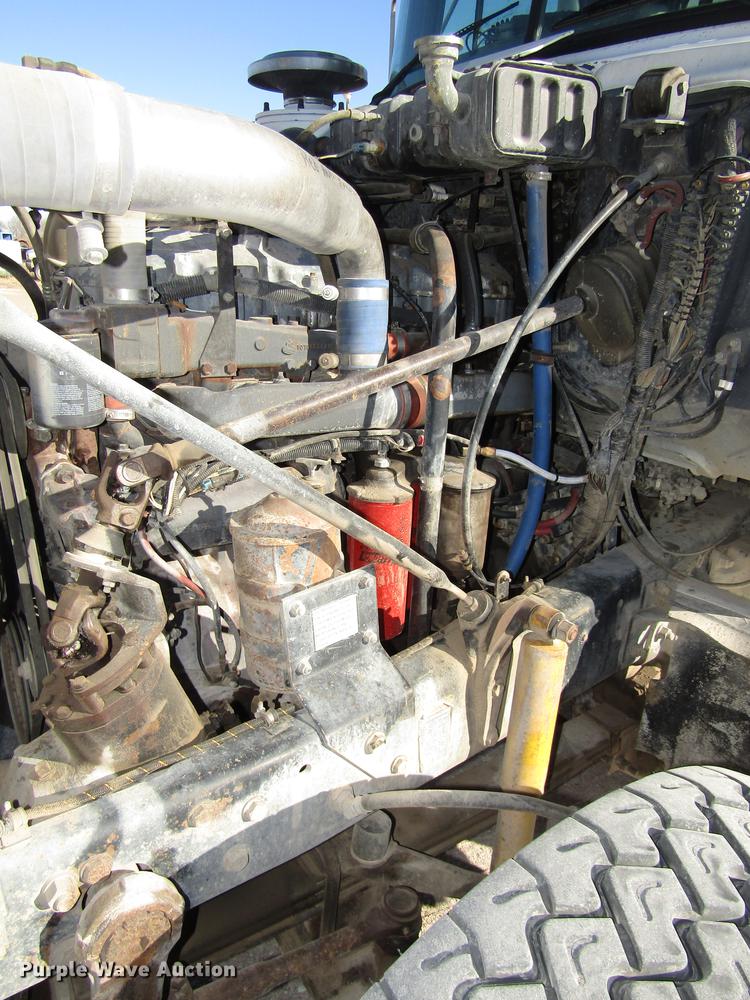 image for item DD2972 1995 Mack RD688S dump truck