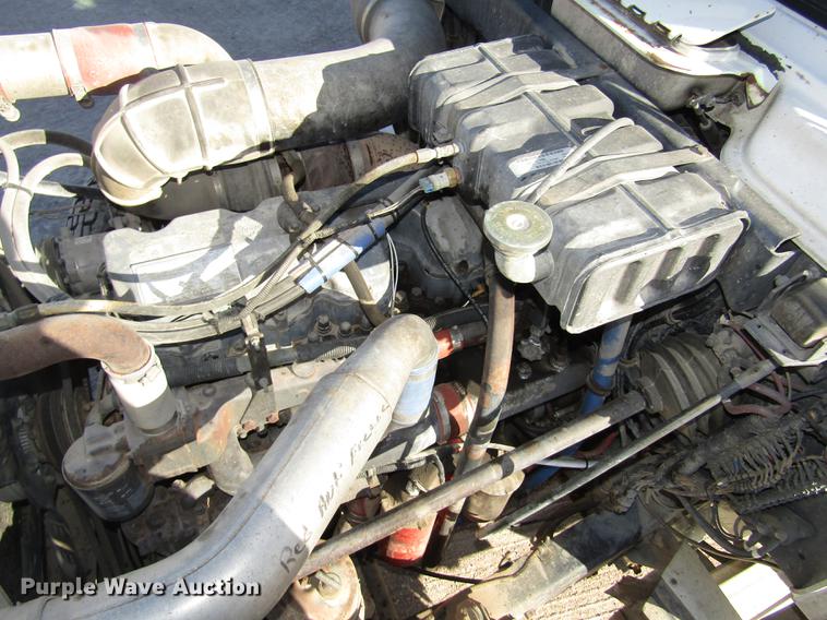 image for item DD2972 1995 Mack RD688S dump truck