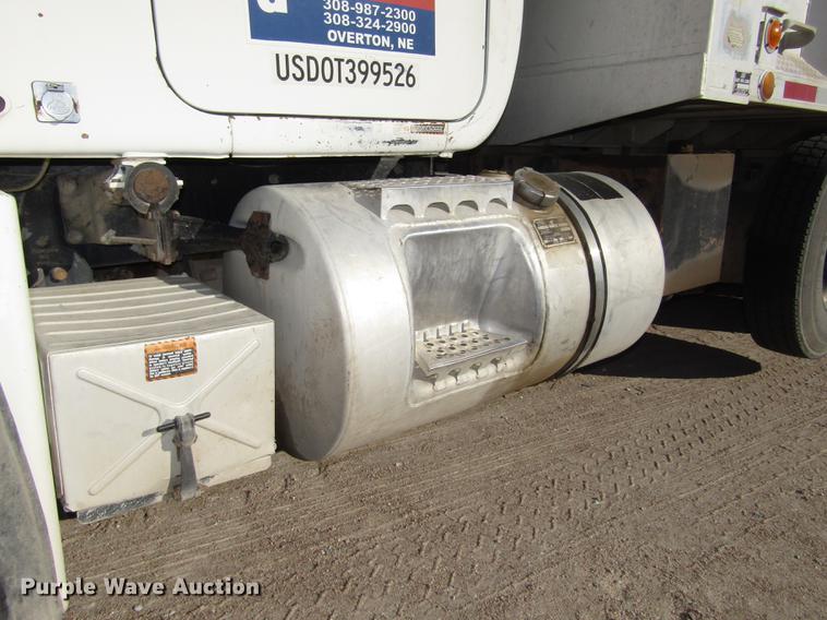 image for item DD2972 1995 Mack RD688S dump truck