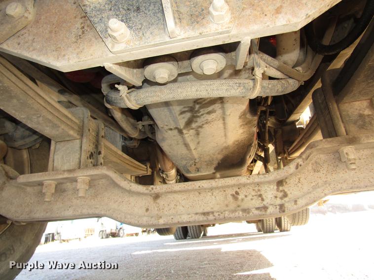 image for item DD2972 1995 Mack RD688S dump truck