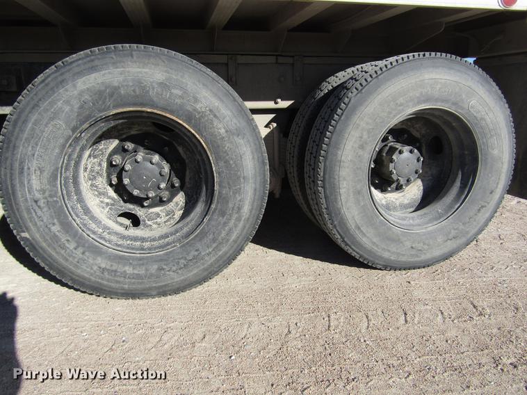 image for item DD2972 1995 Mack RD688S dump truck