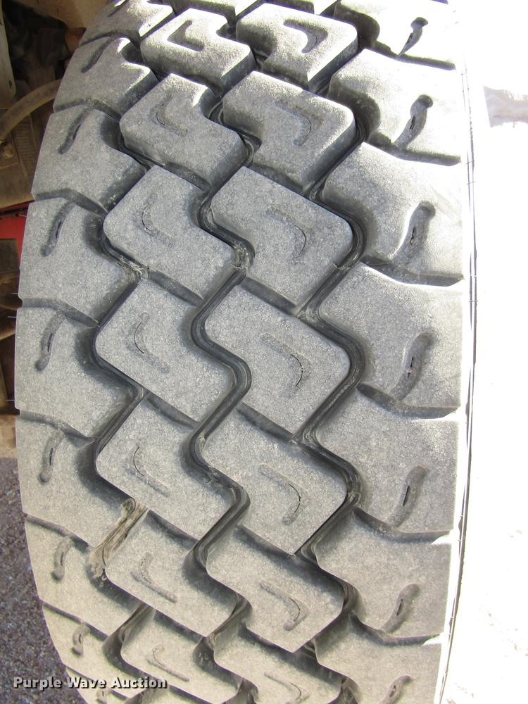 image for item DD2972 1995 Mack RD688S dump truck