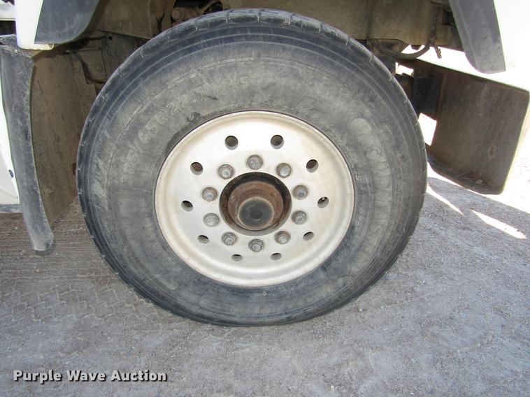 image for item DD2972 1995 Mack RD688S dump truck