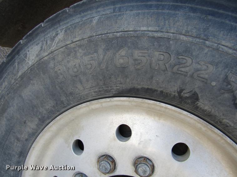 image for item DD2972 1995 Mack RD688S dump truck