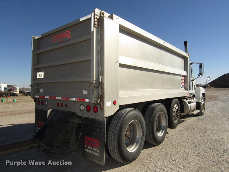image for item DD2973 2005 Mack CHN613 dump truck