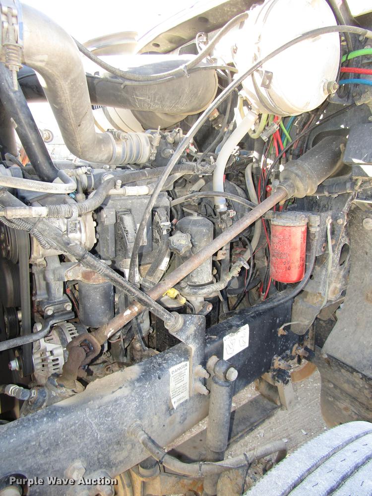 image for item DD2973 2005 Mack CHN613 dump truck