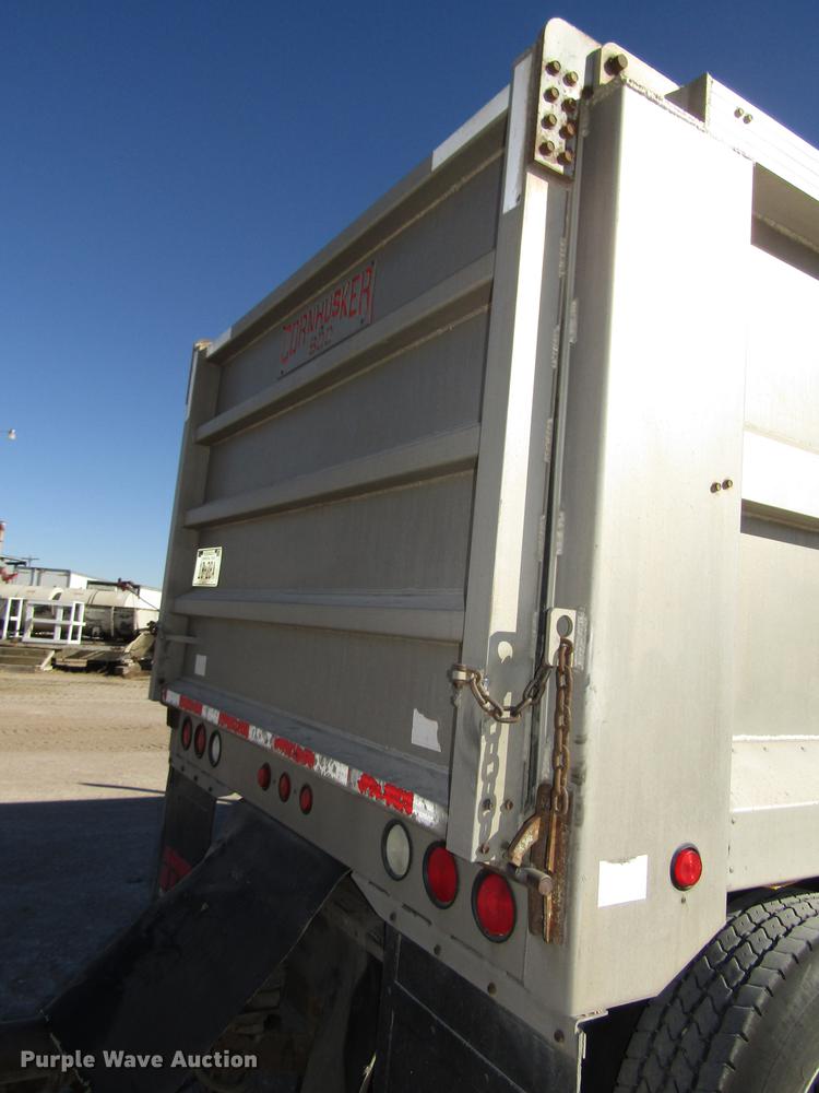 image for item DD2973 2005 Mack CHN613 dump truck